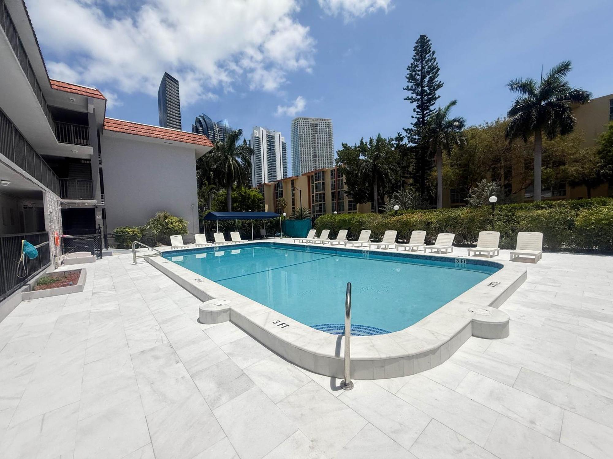 Sunny Isles Apartments By Miarentals Sunny Isles Beach Exterior photo